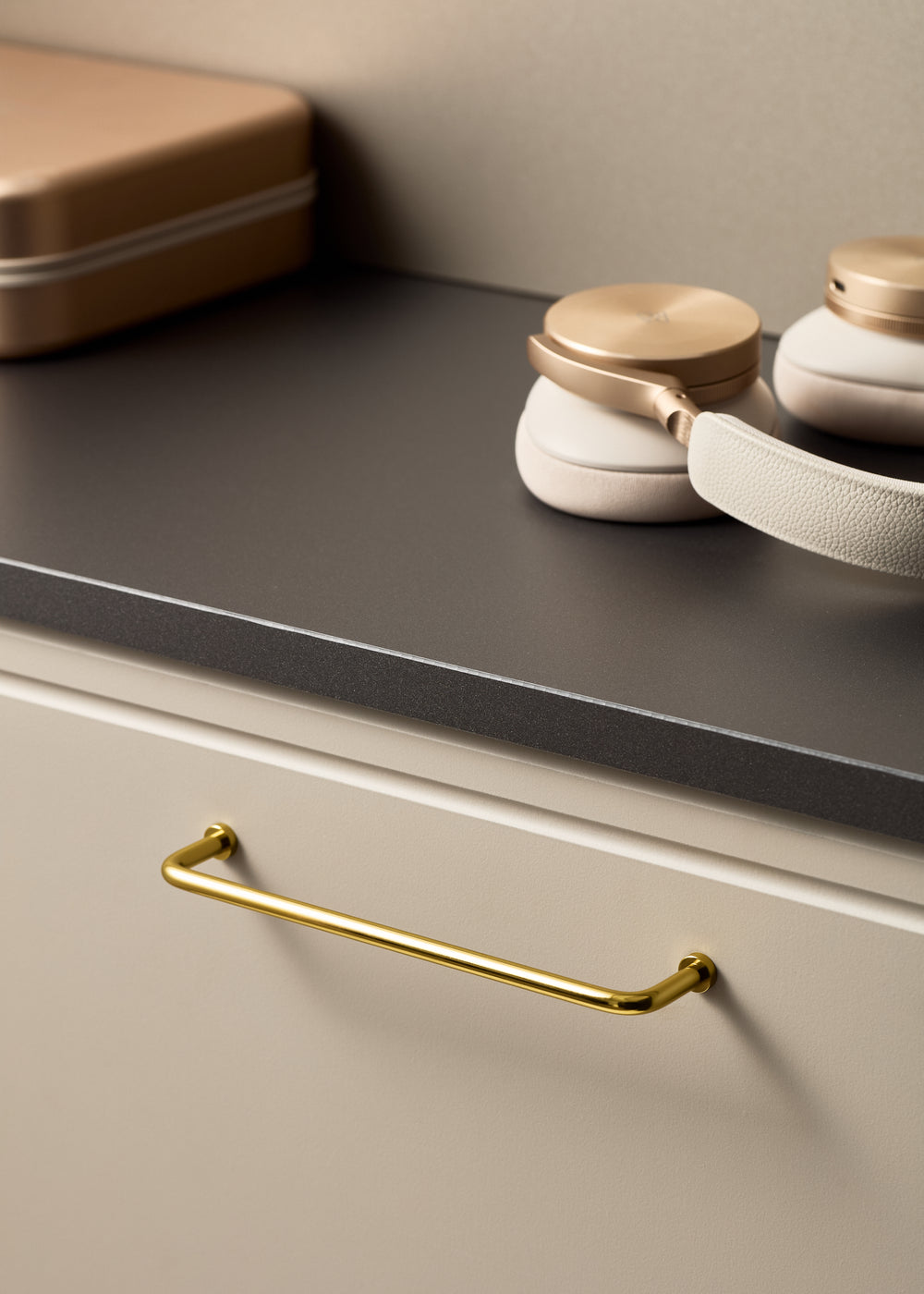 Uchwyt meblowy U103 (złoty połysk)