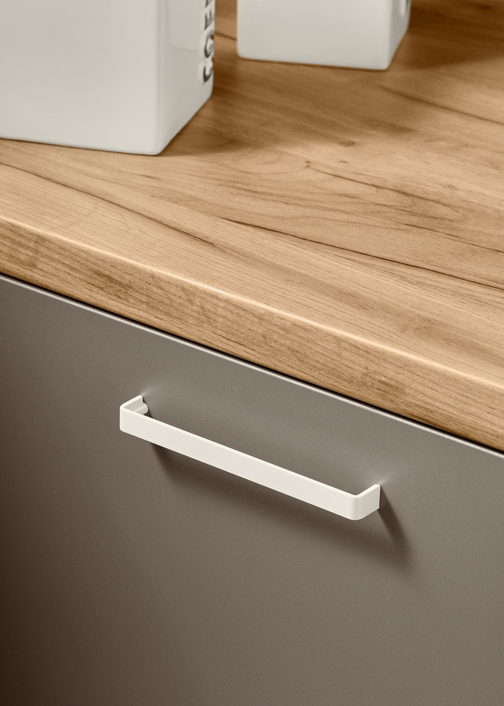 Uchwyt meblowy U096 (biały mat)