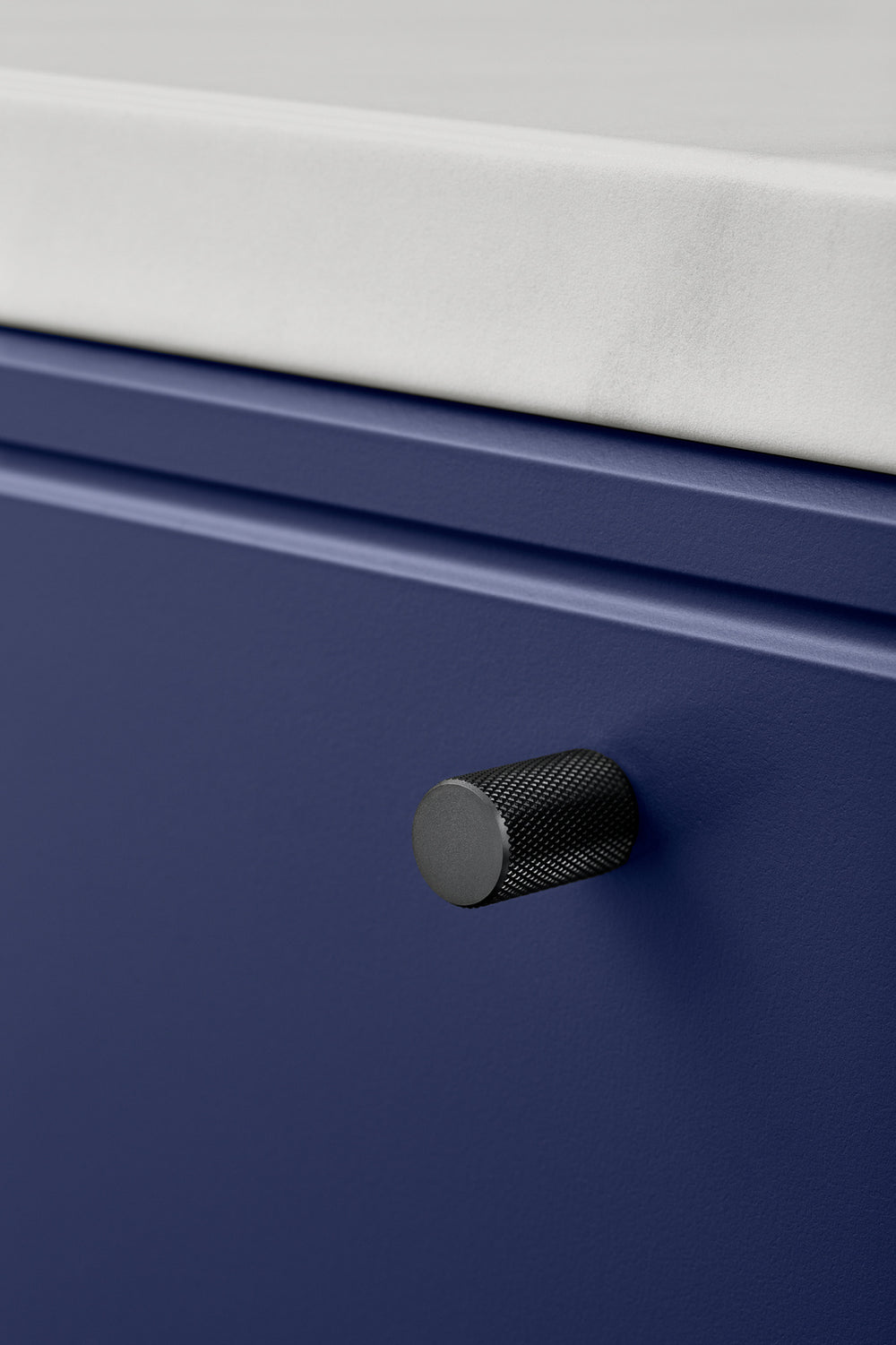 Uchwyt meblowy U107 (czarny) - gałka